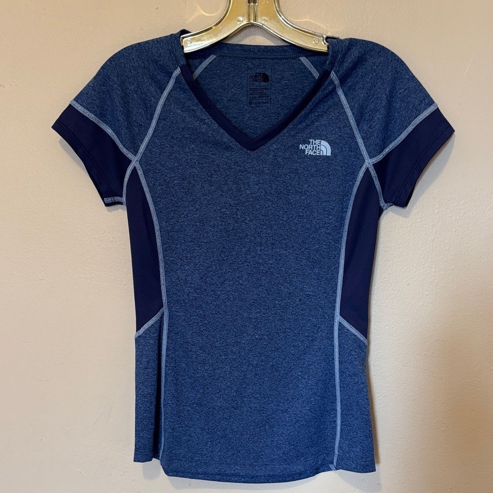 The North Face Women's Navy and Blue Short Sleeve Tee
